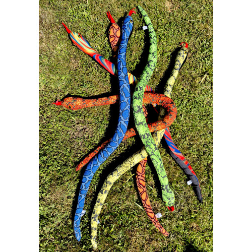 Had z látky XXL ,plněný střiží