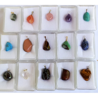 minerál přívěsek