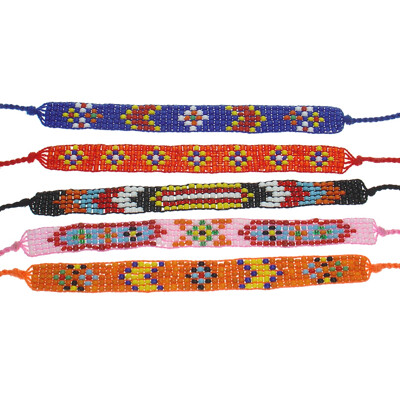 Náramek přátelství korálkový M