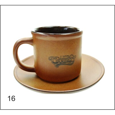 16. Hrníček s podšálkem