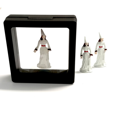 Figurka "Bílá paní" v krabičce